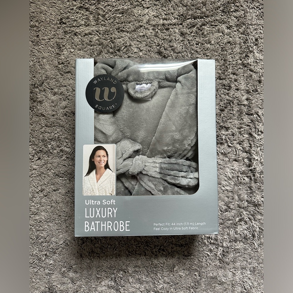 Women’s Bathrobe